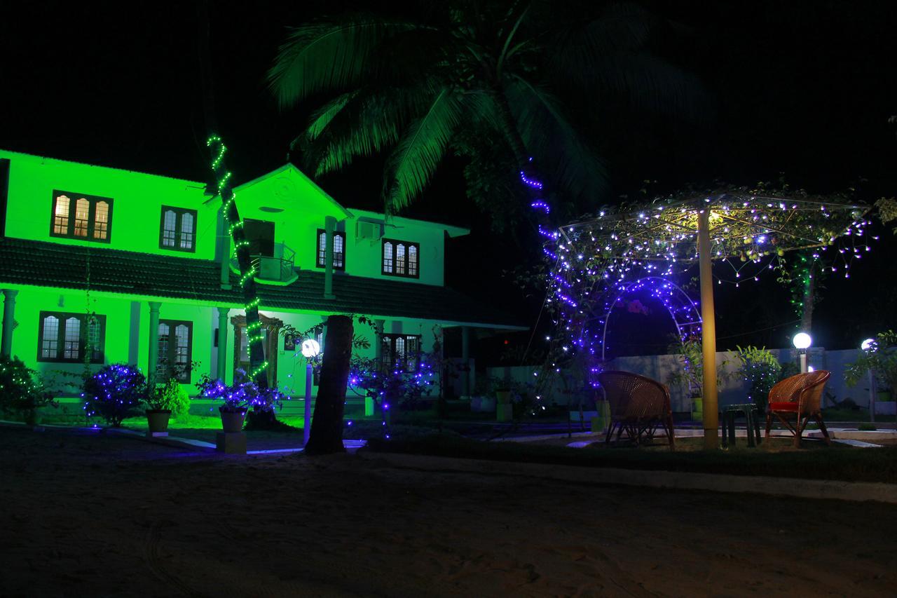 Appartamento Marari Peterland Alappuzha Esterno foto